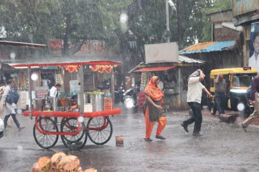 विजांच्या कडकडाटासह गडगडाटी वादळ आणि ३०-४० किमी प्रतितास वेगाने वाहणाऱ्या सोसाट्याच्या वाऱ्यांसह, सांगली, कोल्हापूर जिल्ह्यांतील काही ठिकाणी पाऊस पडण्याची शक्यता वर्तवण्यात आली आहे.