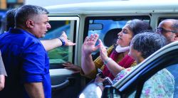 अन्वयार्थ : इतरांना इशारा?