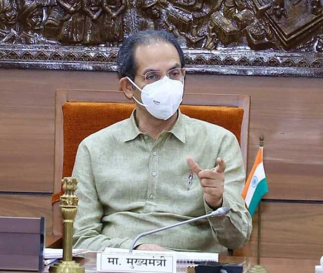 शिवसेनेकडून सुभाष देसाई आणि एकनाथ शिंदे ही दोन नाव आघाडीवर होती. पण शरद पवारांच्या आग्रहामुळे शिवसेना पक्षप्रमुख उद्धव ठाकरे हे महाराष्ट्राच्या मुख्यमंत्रीपदी विराजमान झाले.