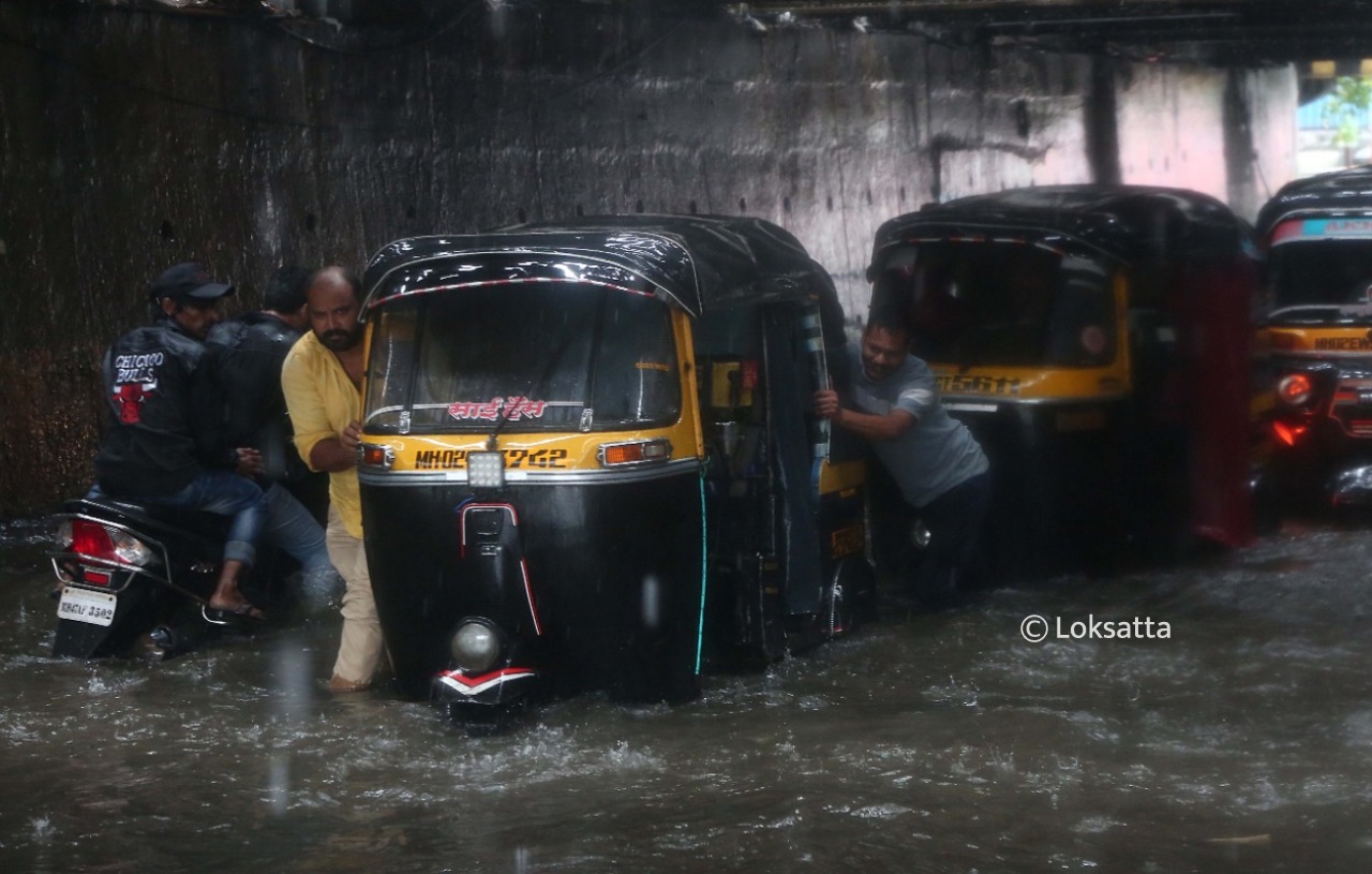 Mumbai Heavy Rainfall Waterlogged