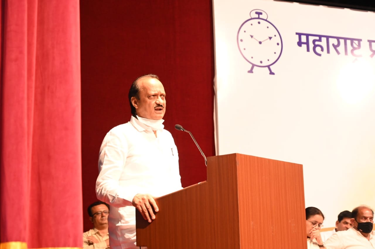 Ajit Pawar Says something fishy in government formation of eknath shinde Devendra fadnavis gives reference of Amruta Fadanvis comment
