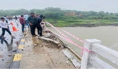12 dead as Maharashtra Roadways bus falls off bridge in MP Dhar
