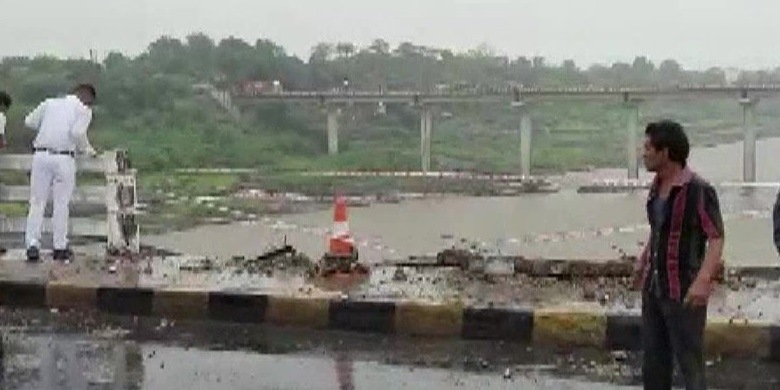 12 dead as Maharashtra Roadways bus falls off bridge in MP Dhar