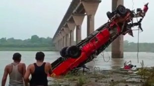 ST bus fell into the narmada river in MP while attempting to overtake, committee mention in preliminary report