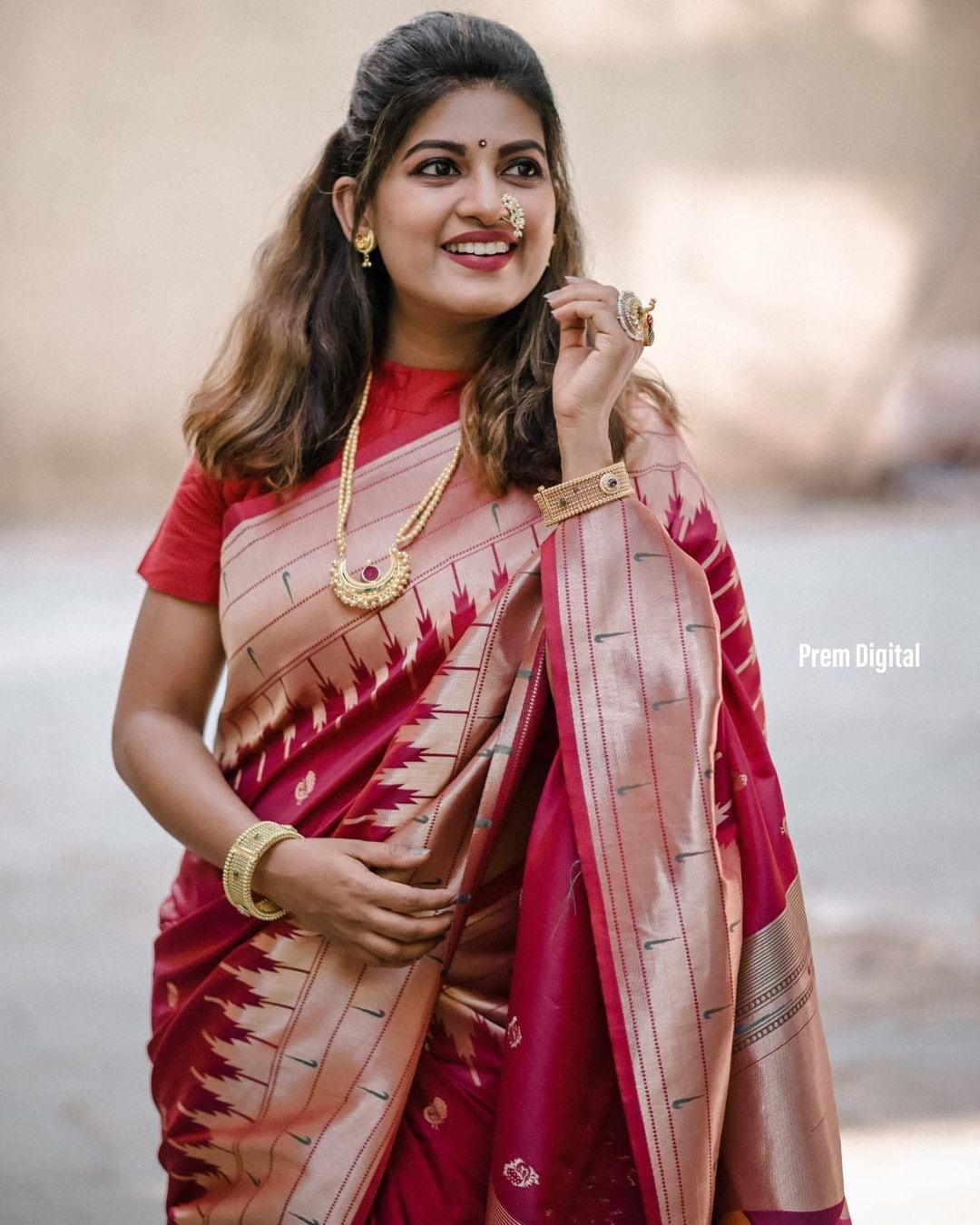 Dhanashri Kadgaonkar Tu Chal Pudha Zee Marathi