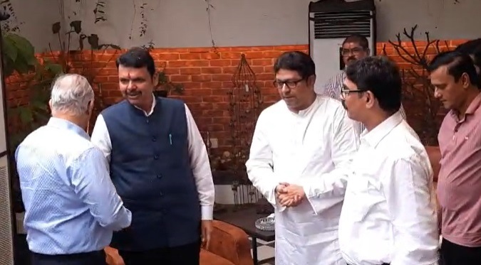 Raj Thackeray Devendra fadnavis