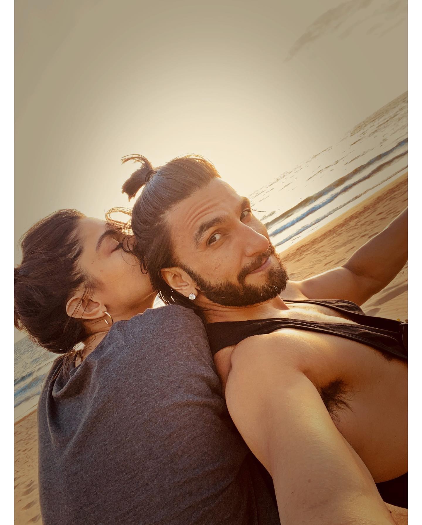 Ranveer Singh Deepika Padukone romantic photos