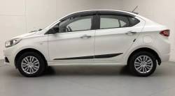 फक्त ४ लाखांमध्ये मिळतेय Tata Tigor प्रीमियम सेडान, वाचा संपूर्ण ऑफर
