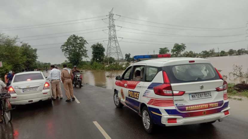 दोन दिवसांच्या विश्रांतीनंतर विदर्भात पून्हा एकदा मुसळधार पावसाला सुरुवात झाली आहे.