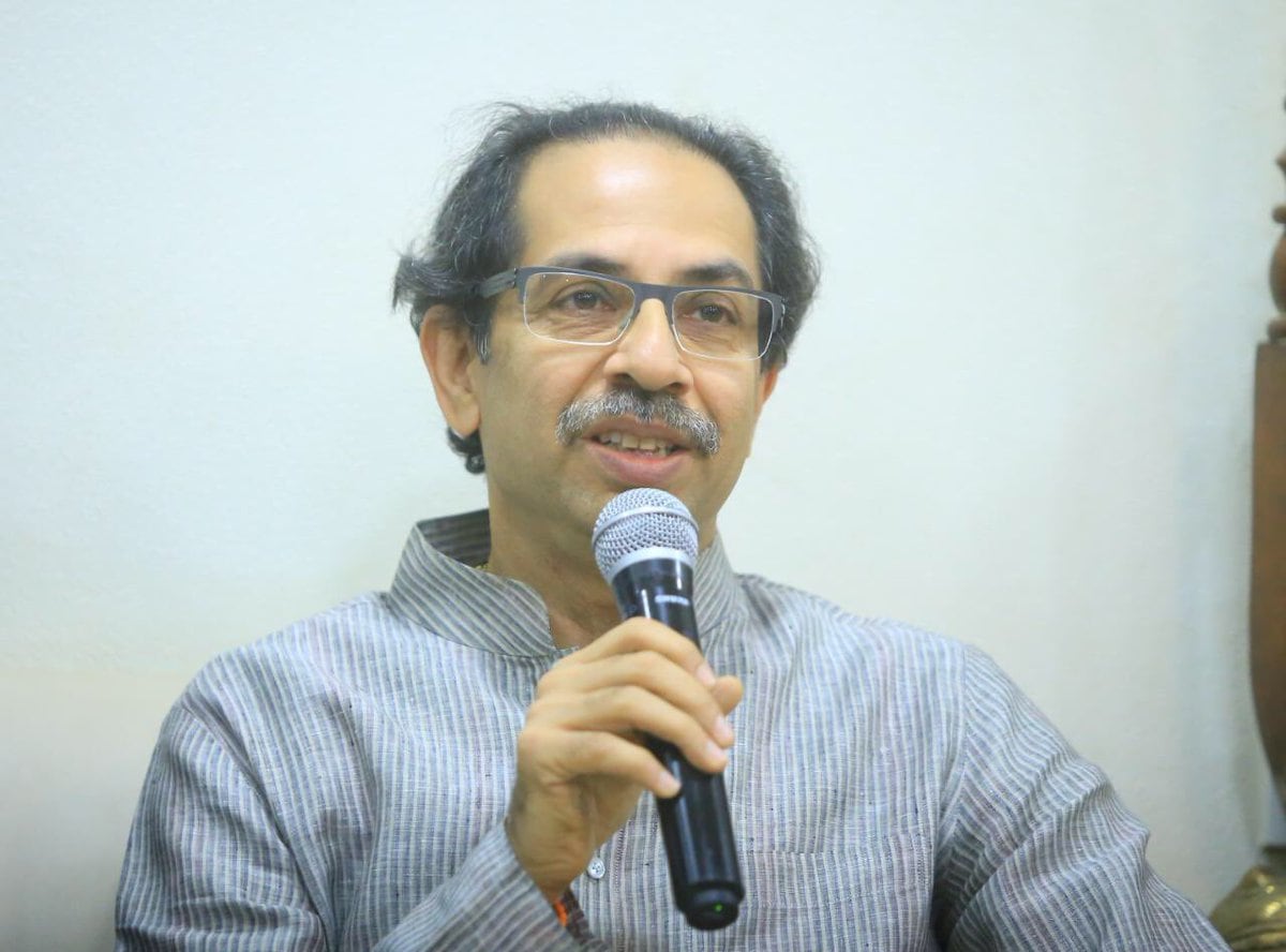राज्यपालांच्या स्पष्टीकरणानं समाधान झालेलं नाही. हे अनवधानानं आलेलं विधान नाही.