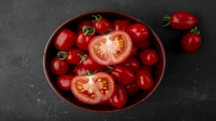 Eating too many Tomatoes Can Damage Your Body