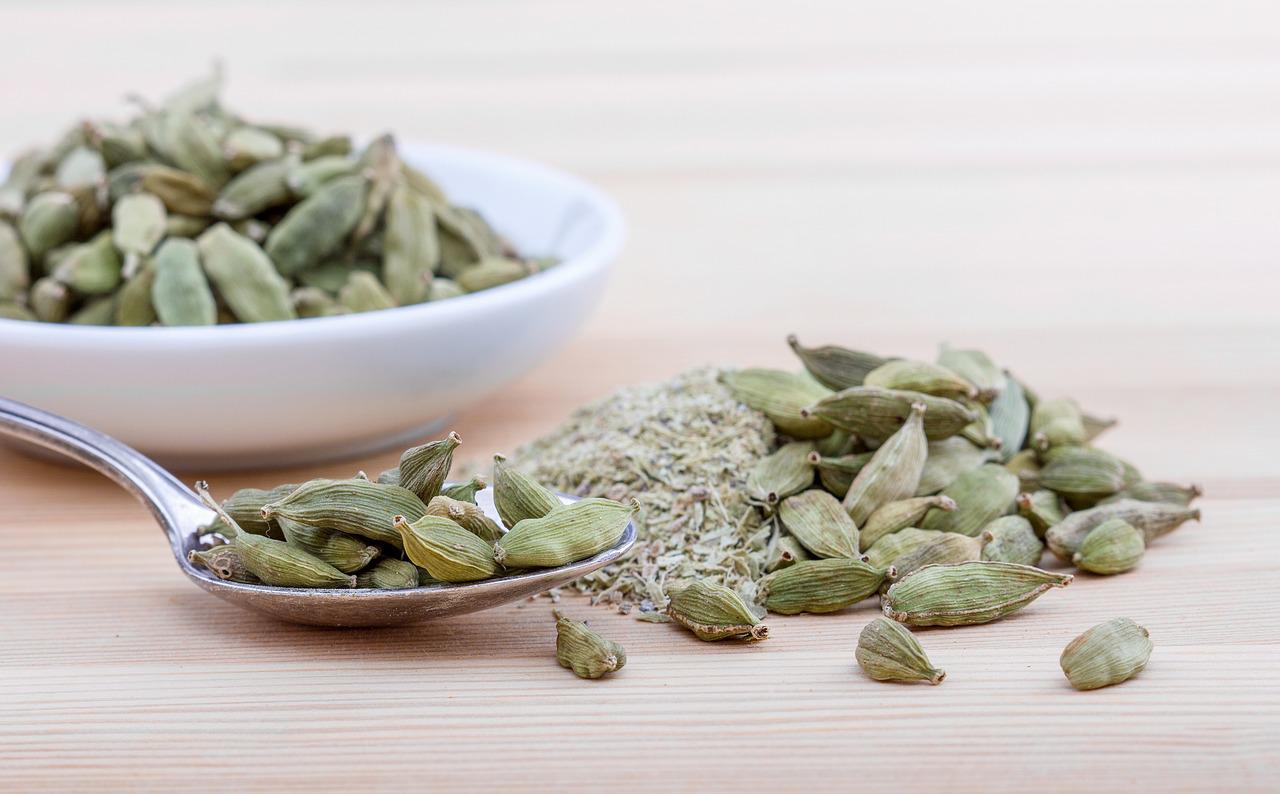 benefits of cardamom