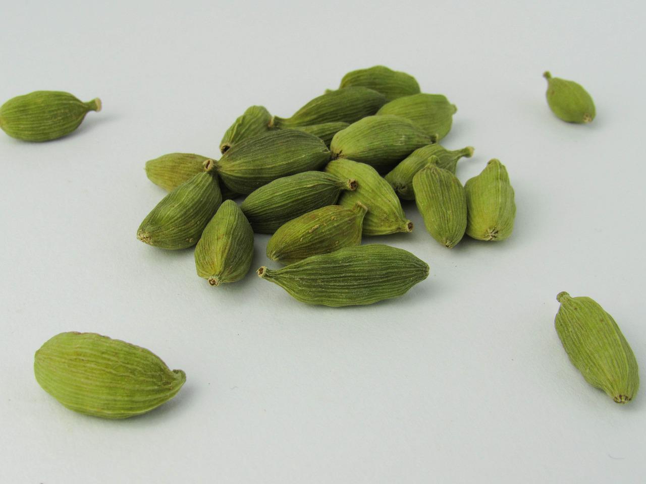 benefits of cardamom