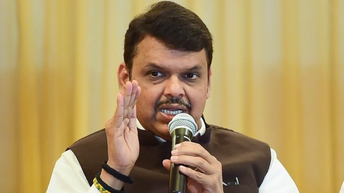 maharashtra deputy cm devendra fadnavis talks about State Politcs says even today i can call can talk with Uddhav Thackeray reffers Raj Thackeray Sharad Pawar