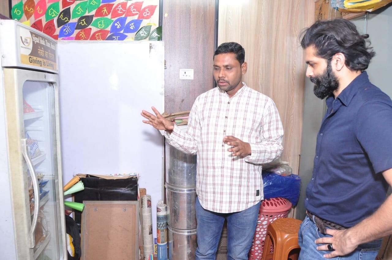 mns amit thackeray visit signal school in thane
