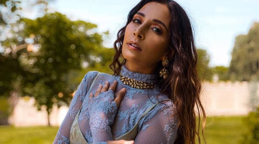 monica dogra pan sexual