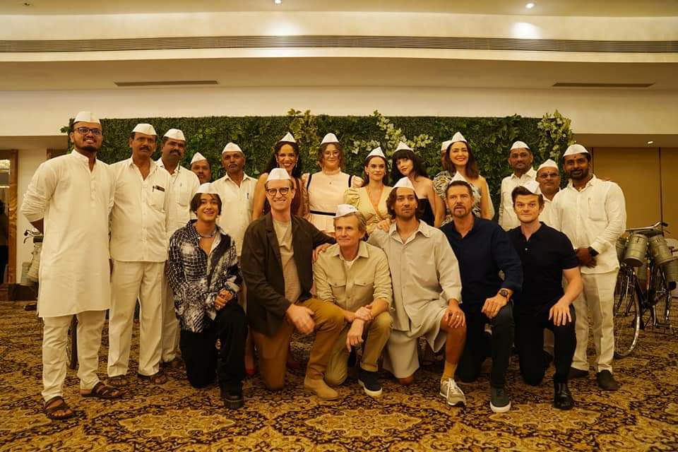 The lord of the rings the rings of power cast spend time and eat meal made by mumbai dabbawalas