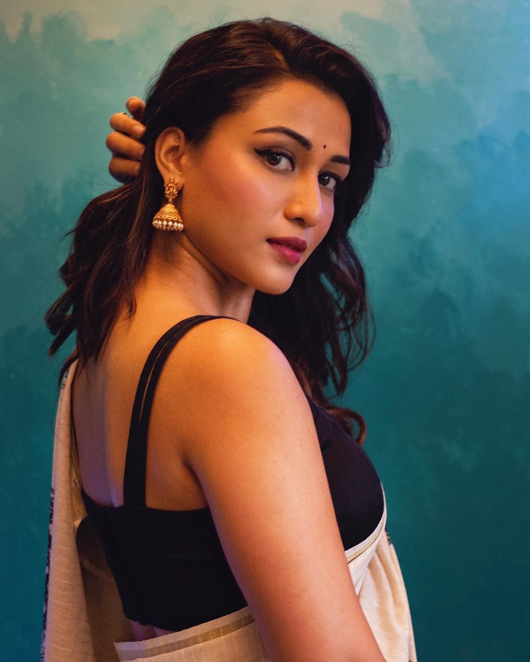 Aayushi Bhave Tilak Por Beautiful Video