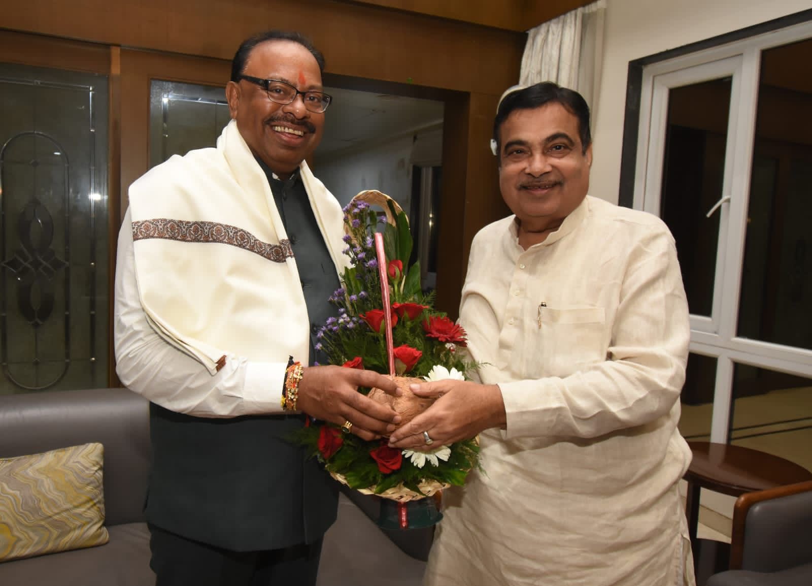 Gadkari praise Bawankule for becoming Maha BJP chief says if Fadnavis goes to central Bawankule can be cm