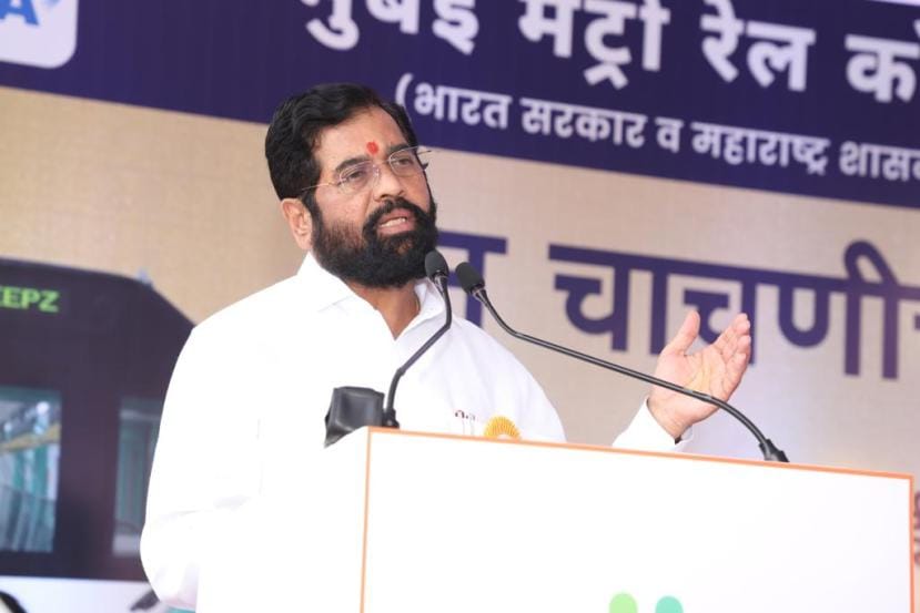 “विघ्नहर्त्याने या राज्यावरील बरीचशी विघ्नं आता दूर केली आहेत. त्यामुळे आता विघ्नं येतील असं मला वाटत नाही,” असं मत एकनाथ शिंदेंनी व्यक्त केलं. 