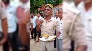 कुत्राही तोंड लावणार नाही असं अन्न सरकार देतंय