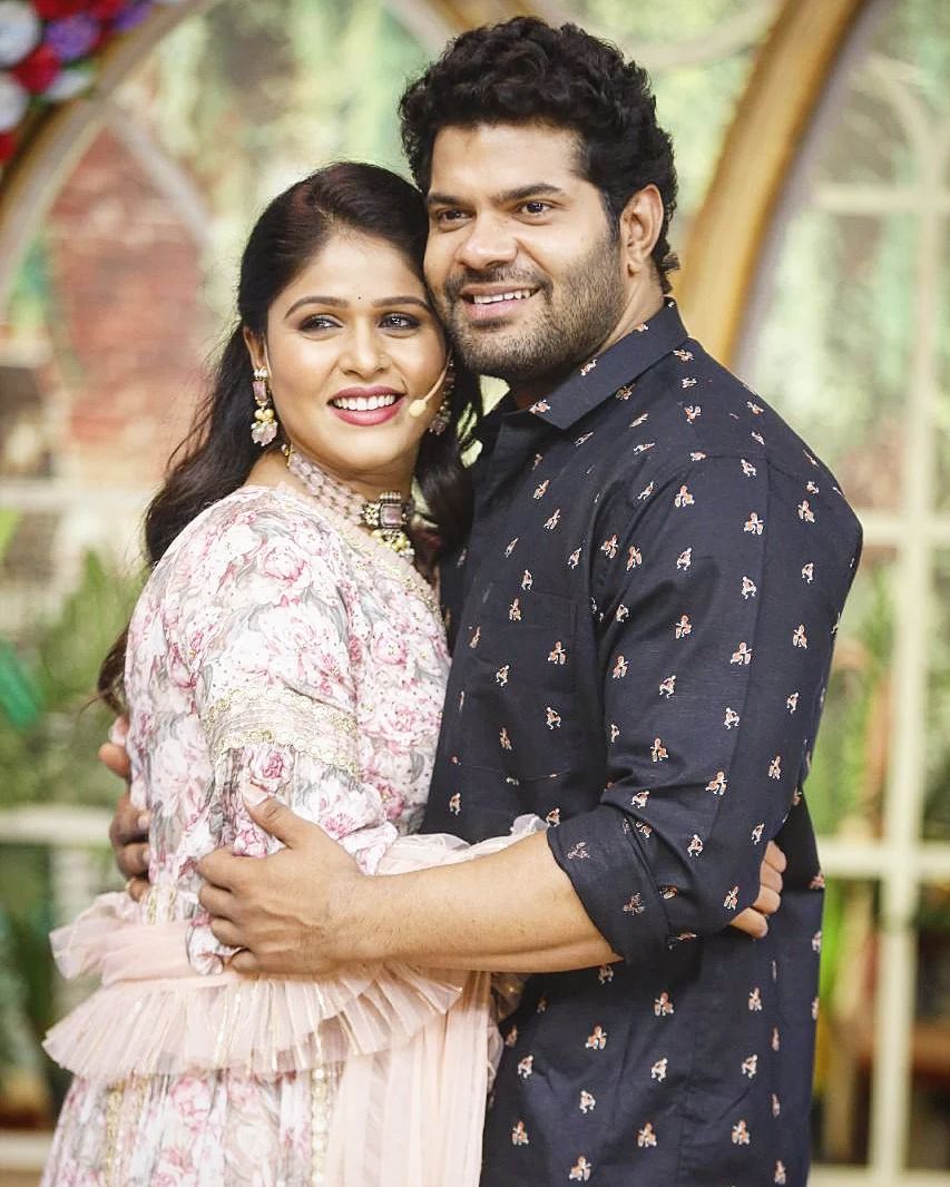 Hardeek Joshi Akshaya Deodhar Wedding Kelvan