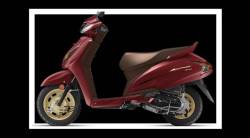 Honda Activa Premium Edition वरून पडदा उठला, जाणून घ्या गोल्डन थीम असलेल्या अॅक्टिव्हाची किंमत