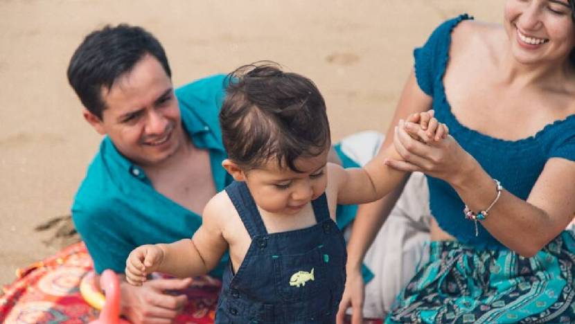 योजनेचा लाभ मिळवण्यासाठी प्रथमच गरोदर असलेल्या महिलेची नोंदणी करण्यासाठी गरोदर व तिच्या पतीचे आधार कार्ड, बँक पासबुक फोटो स्टेटस असणे आवश्यक आहे.