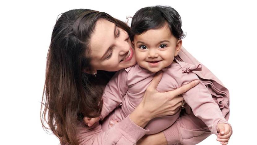 बँक खाते संयुक्त नसावे. या योजनेंतर्गत गरोदर महिलांना ५००० रुपयांची रक्कम तीन हप्त्यांमध्ये दिली जाईल.