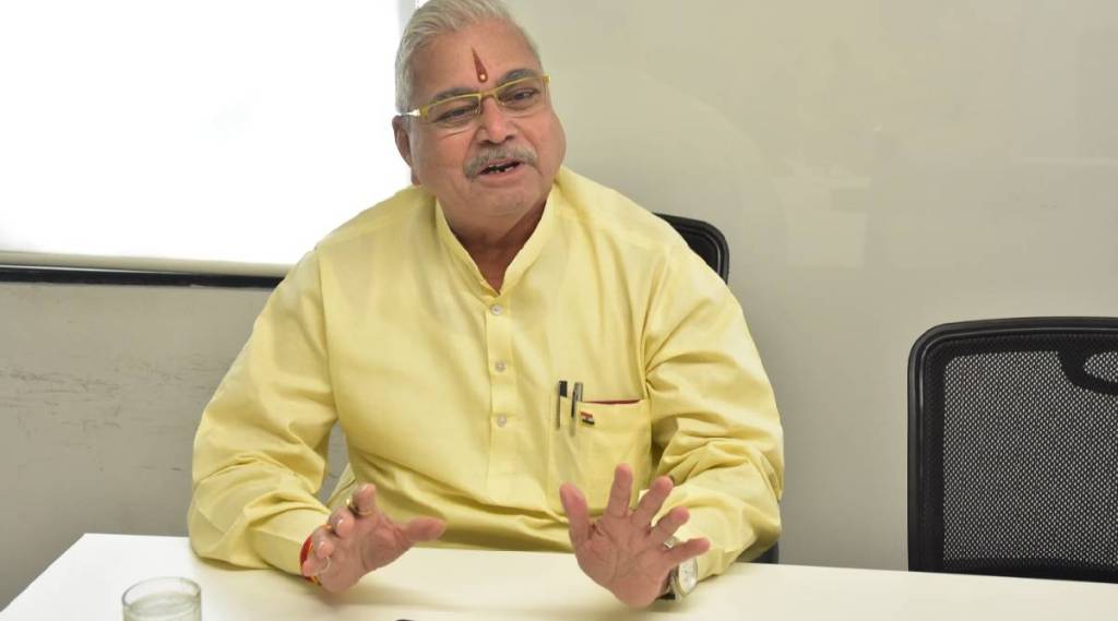 Senior sculptor and former MLA Dinanath Padole