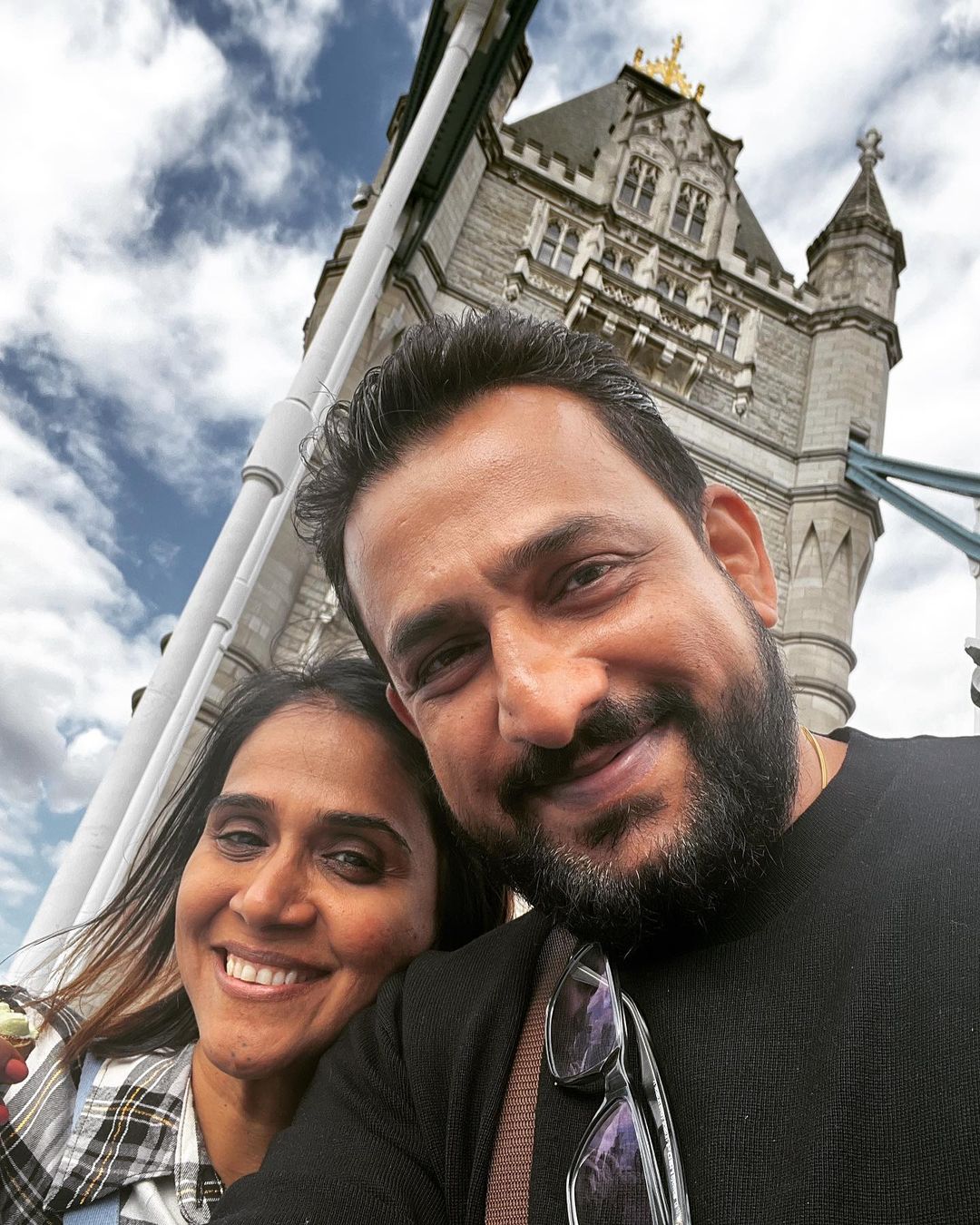 Prasad Oak Manjiri London Vacation Photos