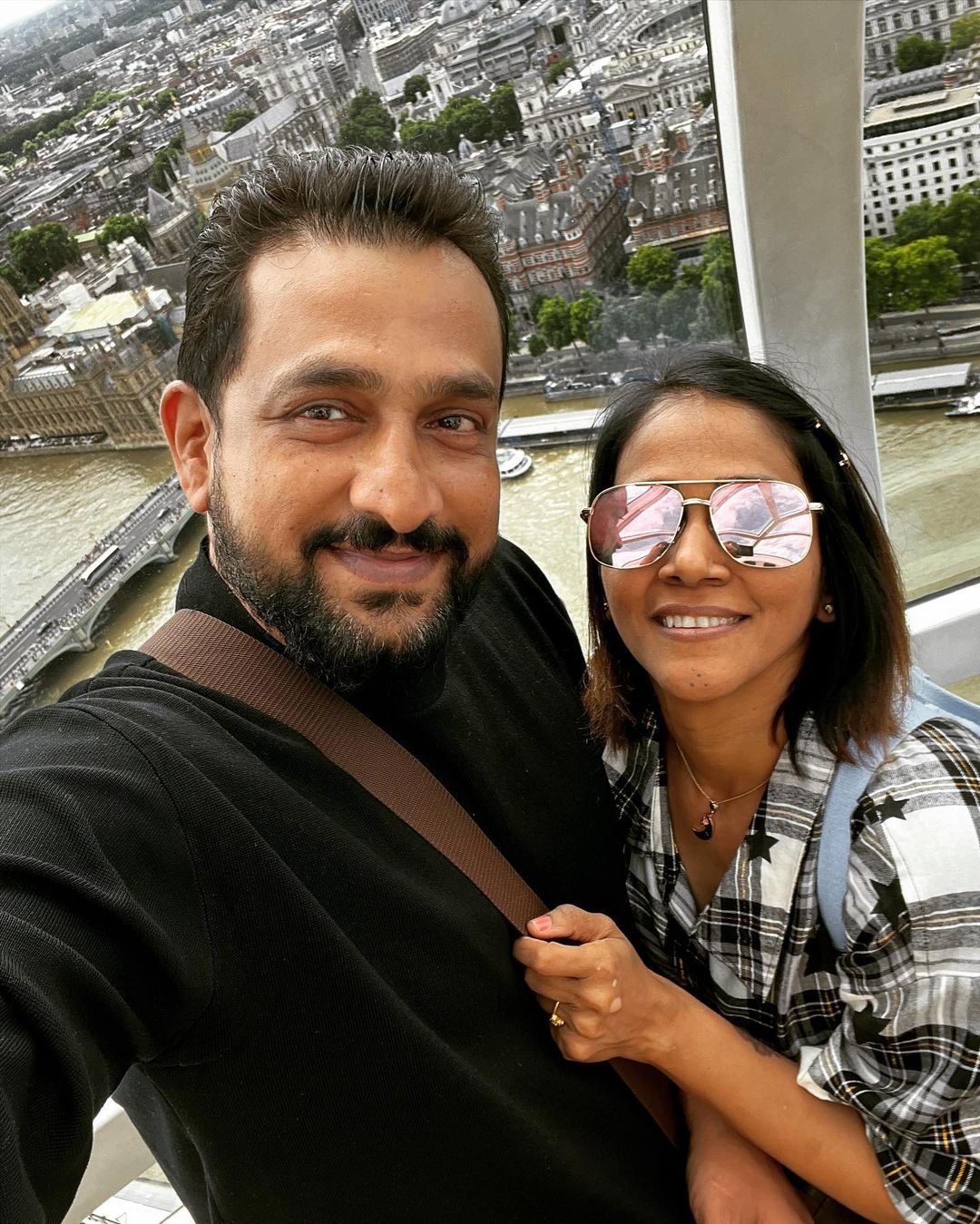 Prasad Oak Manjiri London Vacation Photos