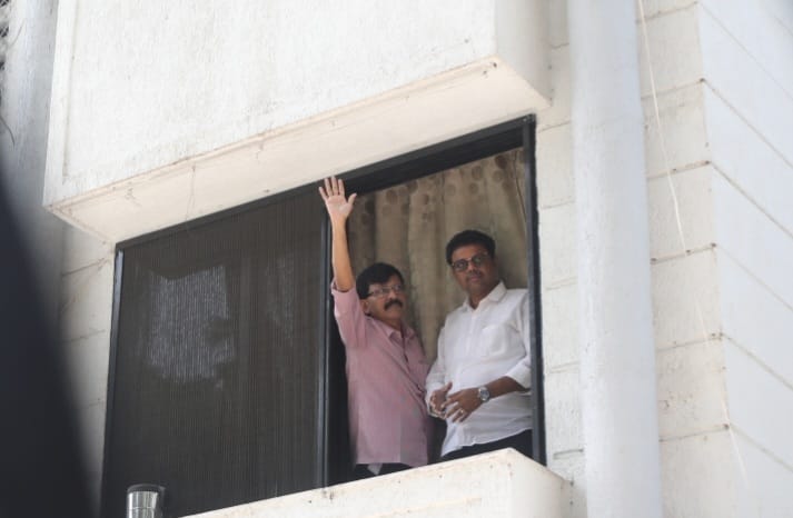 तसेच आता संजय राऊतांनी शिवसेना संपवण्याचं काम केल्याचा आरोप करत त्यांनी राऊत २०२४ पर्यंत तुरुंगातून बाहेर निघायला नको, अशी अपेक्षा व्यक्त केली.
