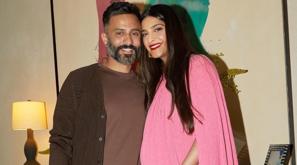 Sonam Kapoor Baby Photo Sonam Kapoor Baby Photo