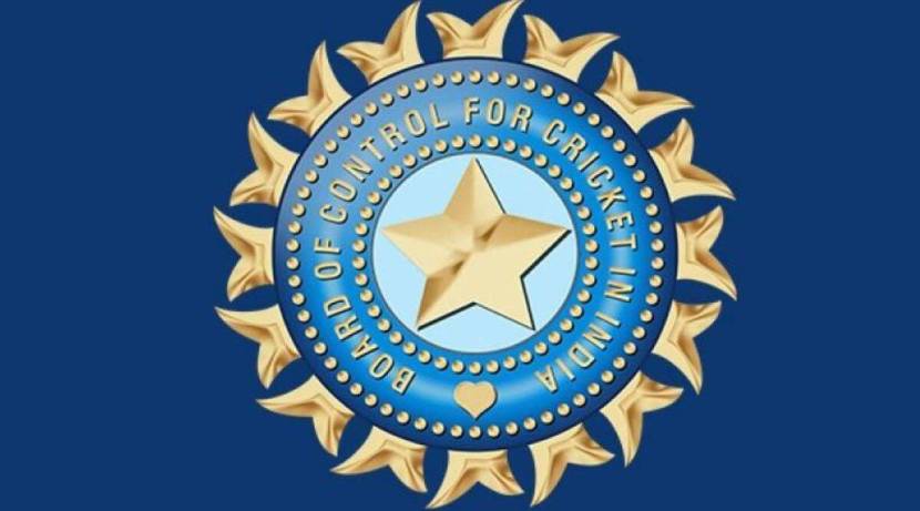 २०१० साली गौतम गंभीर आणि पाकिस्तानचा यष्टीरक्षक कामरान अकमल यांच्यात वाद झाला होता.