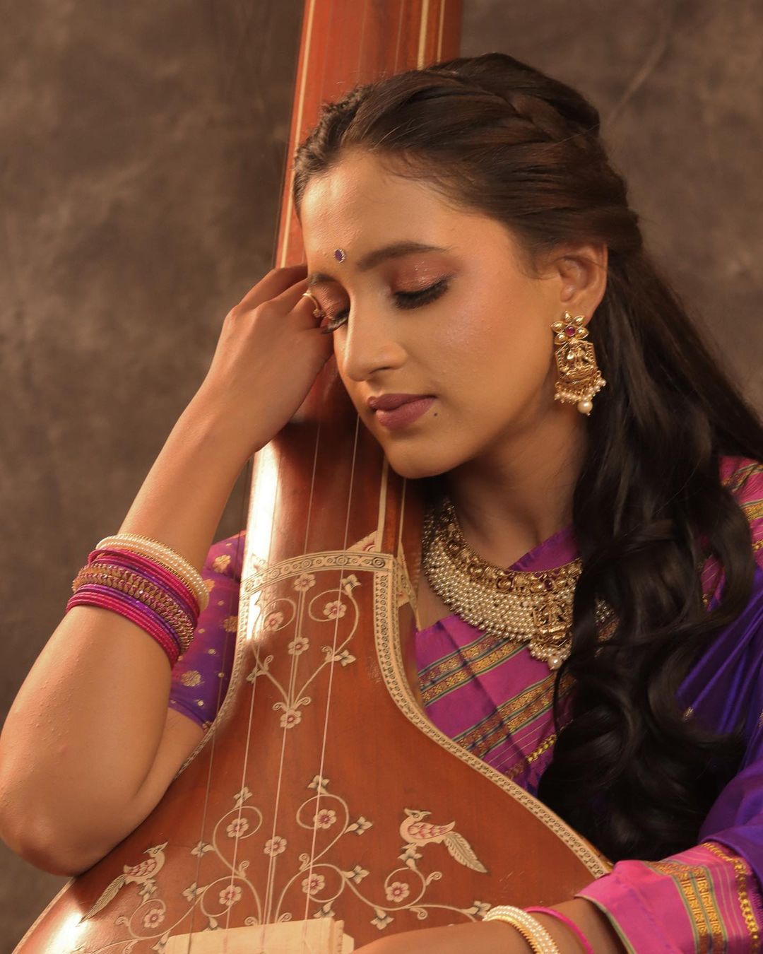 actress uma pednekar ganeshotsav 2022 special photoshoot