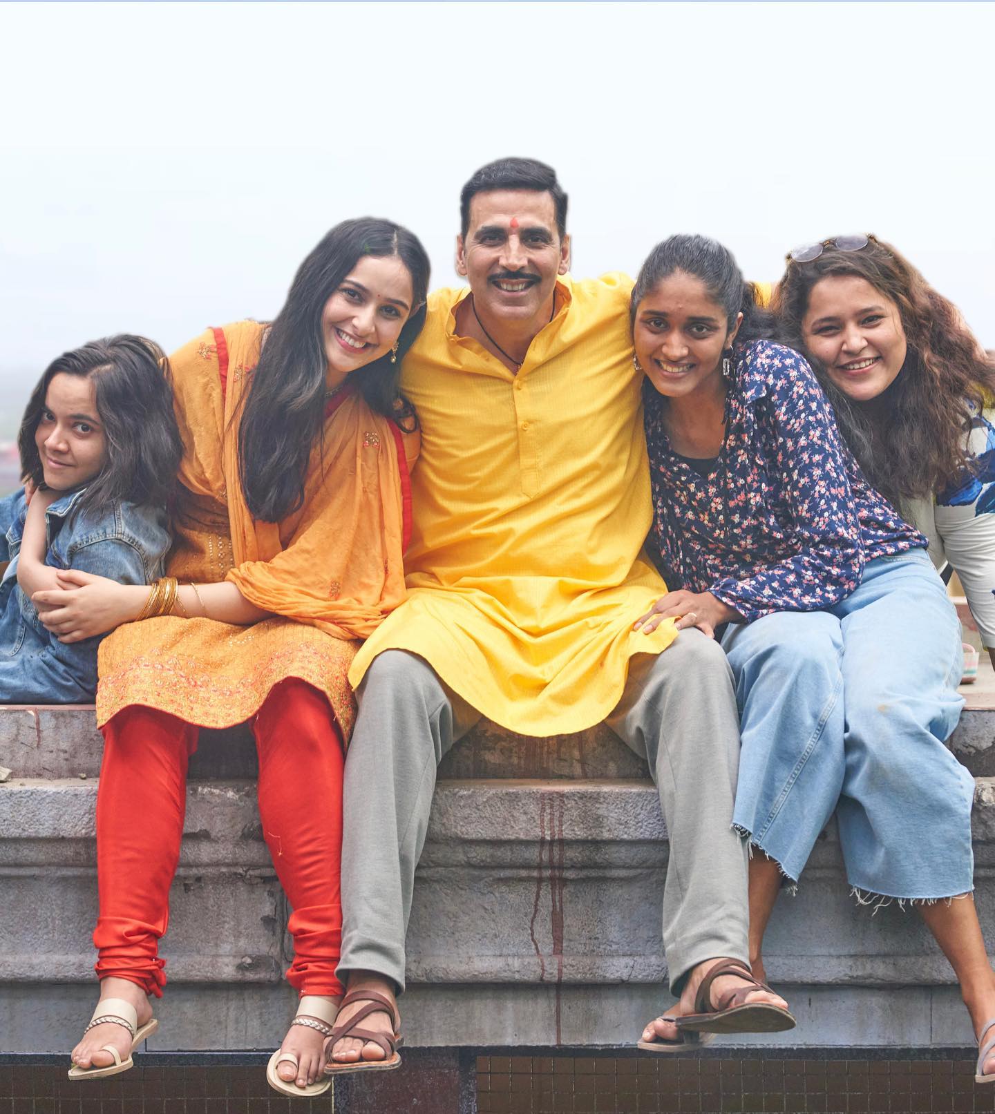 akshay kumar shared special post for punekar after eating misal pav