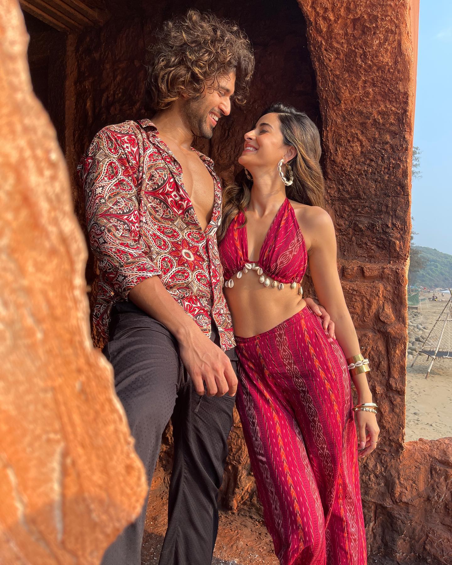 ananya panday vijay deverakonda romantic photoshoot for ligar movie promotion