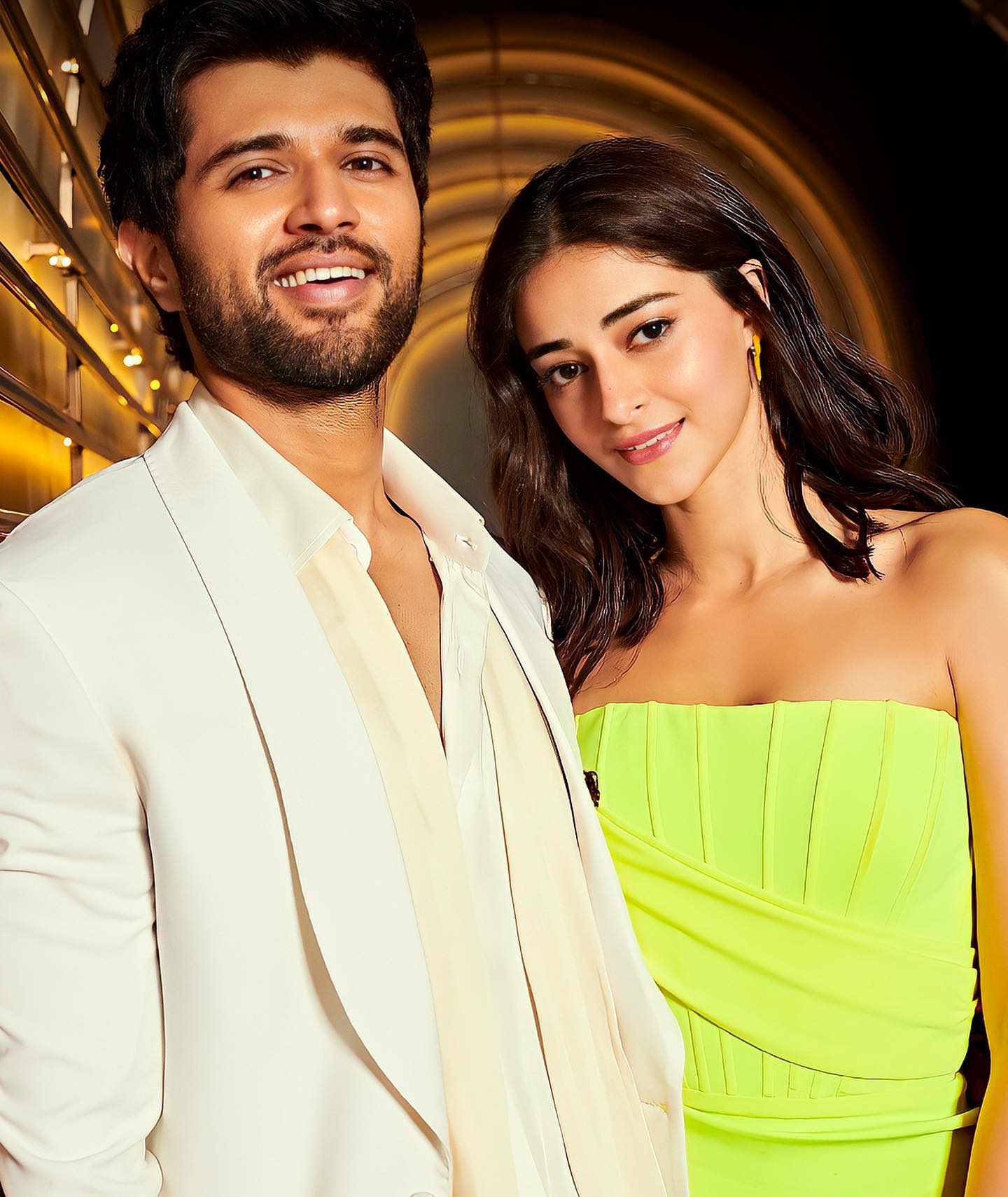 ananya panday vijay deverakonda romantic photoshoot for ligar movie promotion