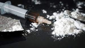 पीटीआयच्या अहवालानुसार. हे सामान्यतः रेव्ह आणि पार्ट्यांमध्ये प्रसारित केले जाते.
