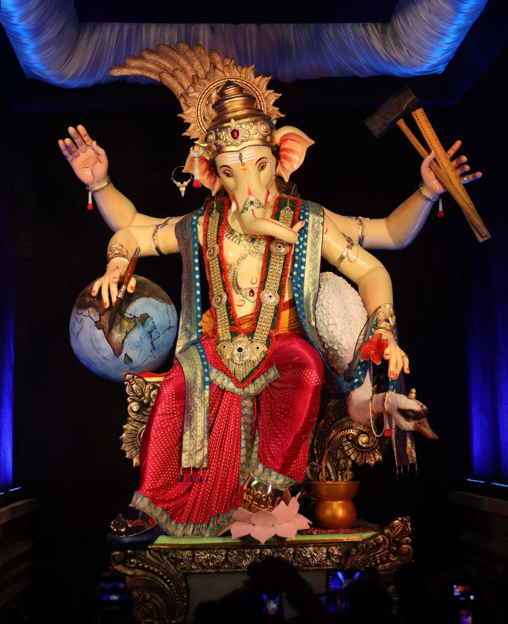 Famous Ganpati In Mumbai Lalbaug