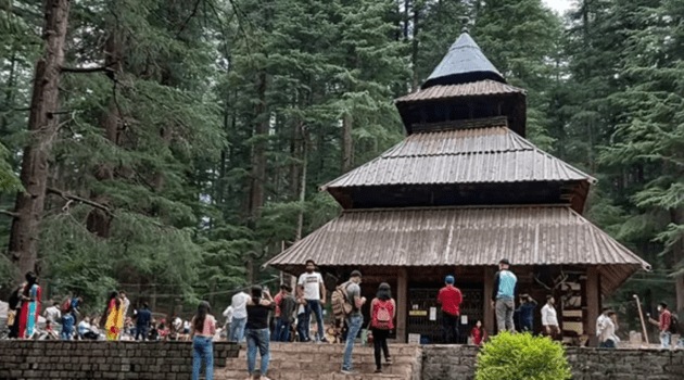 हिडिंबा देवी मंदिर हिमाचल प्रदेशातील मनाली येथे आहे. हे हिडिंबी देवी किंवा हिरमा देवी यांना समर्पित एक प्राचीन गुहा-मंदिर आहे.