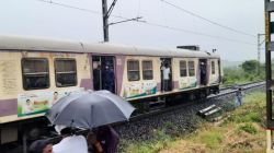 рдкреБрдгреЗ-рд▓реЛрдгрд╛рд╡рд│рд╛рджрд░рдореНрдпрд╛рди рд▓реЛрдХрд▓рдЪреА рдореНрд╣рд╢реАрд▓рд╛ рдзрдбрдХ; рдПрдХ рддрд╛рд╕ рд░реЗрд▓реНрд╡реЗрд╕реЗрд╡рд╛ рд╡рд┐рд╕реНрдХрд│реАрдд