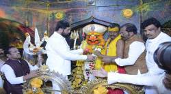 मल्हारी मार्तंड खंडेराया, राज्यातील जनतेच्या जीवनात सुख-समृद्धी येऊ दे; मुख्यमंत्र्यांचे खंडोबाच्या चरणी साकडे