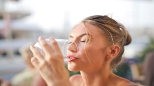 Drinking cold water can cause serious diseases