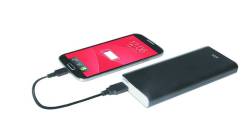 सूर्यप्रकाशात ठेवताच चार्ज होतो ‘हा’ पॉवरबँक? आता इलेक्ट्रिसिटीची गरज भासणार नाही