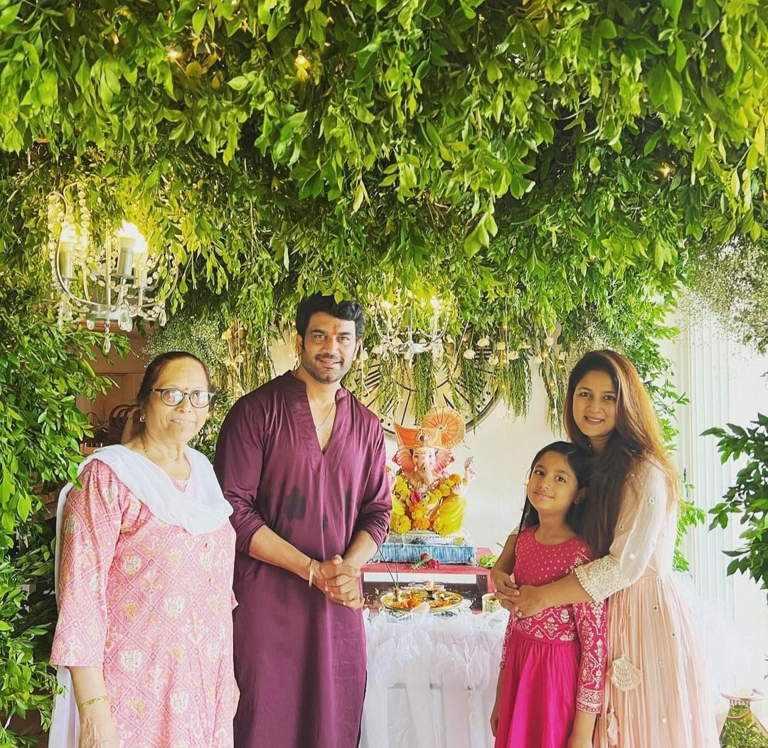 sharad kelkar 9
