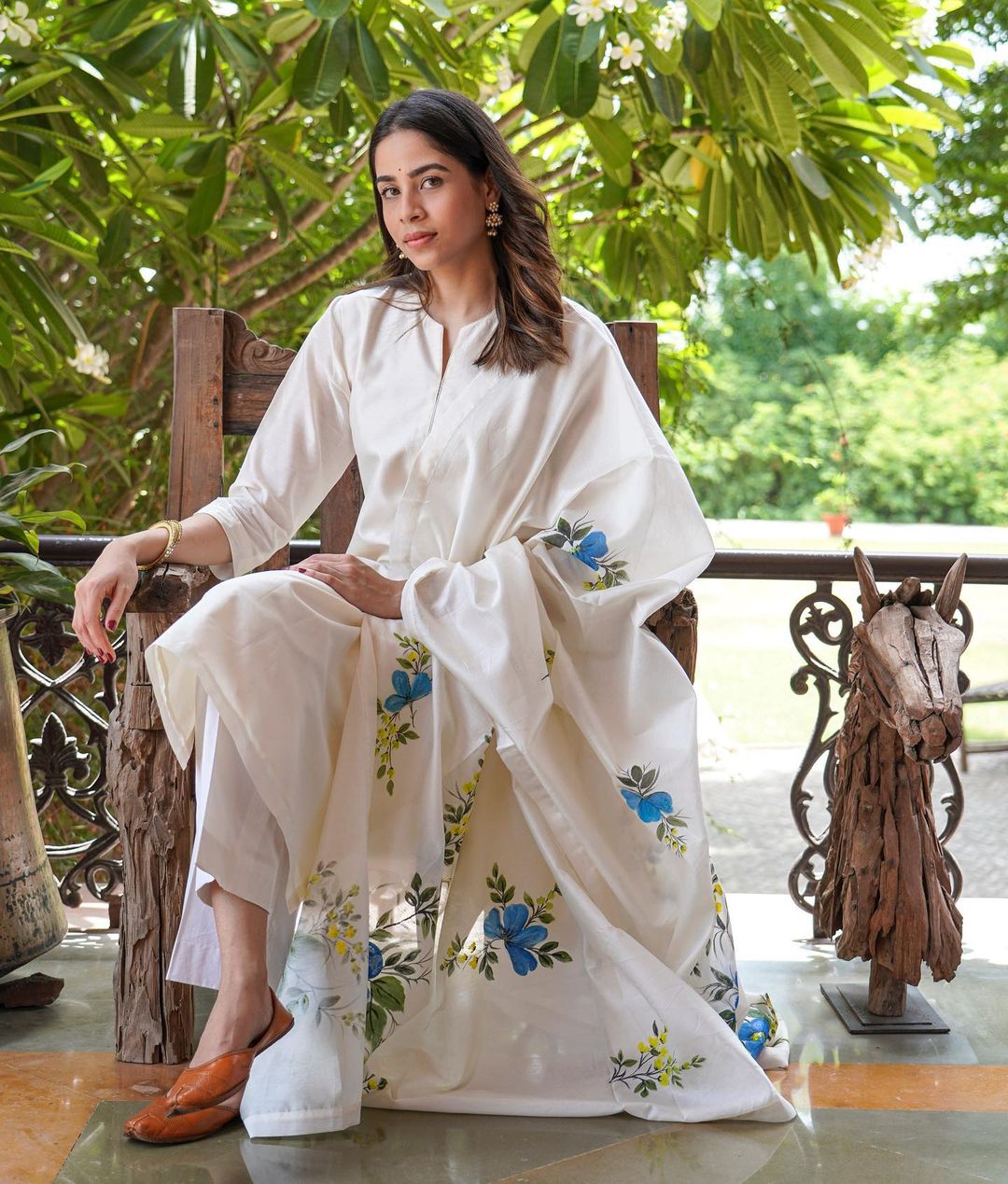 sharad pawar granddaughter devyani pawar to participate in wef global shapers annual summit 