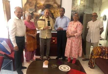 Writing to share experiences in the visual arts Arun Khopkar's sentiments