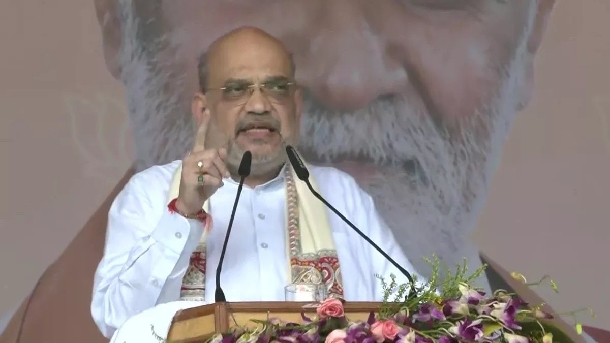१४. द्रौपदी मुर्मू यांना आदिवासी समाजाची अध्यक्ष बनवण्याचे काम पंतप्रधान नरेंद्र मोदी यांच्या सरकारने केले आहे. डाव्या विचारसरणीच्या नक्षलवाद्यांना आम्ही इथून हाकलले आहे.